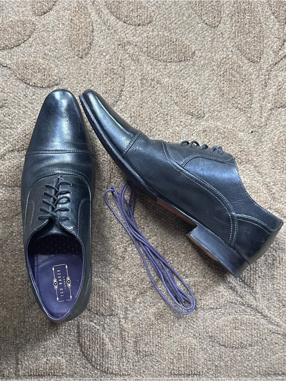 Ted Baker Men's Black Leather Cap-Toe Oxford Roggr 2 Size 8 1/2 (41)